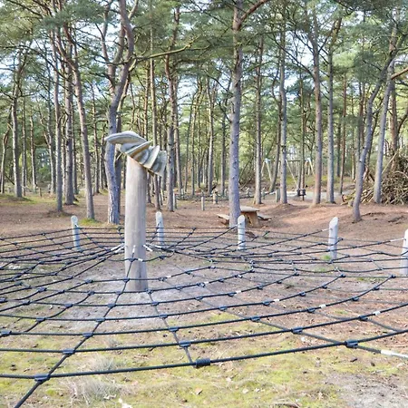 Dom wakacyjny Lovely In With Sauna