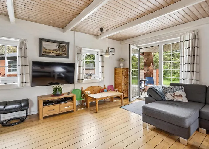 Lovely In With Sauna Dom wakacyjny *