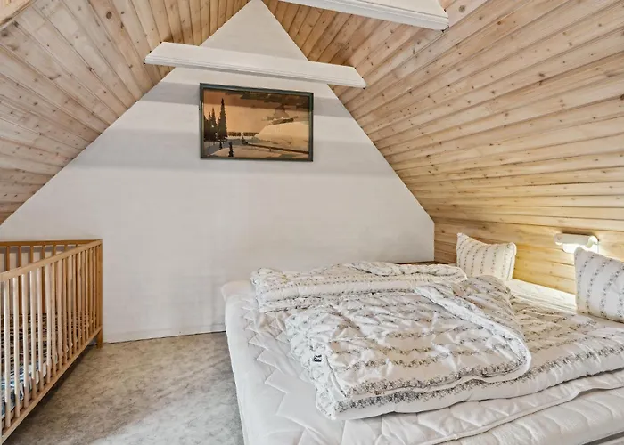 Dom wakacyjny Lovely In With Sauna Bolilmark